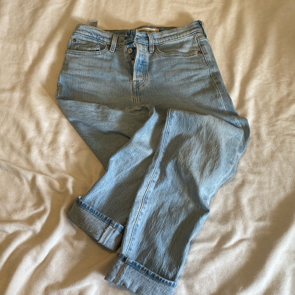 levi’s wedgie jeans